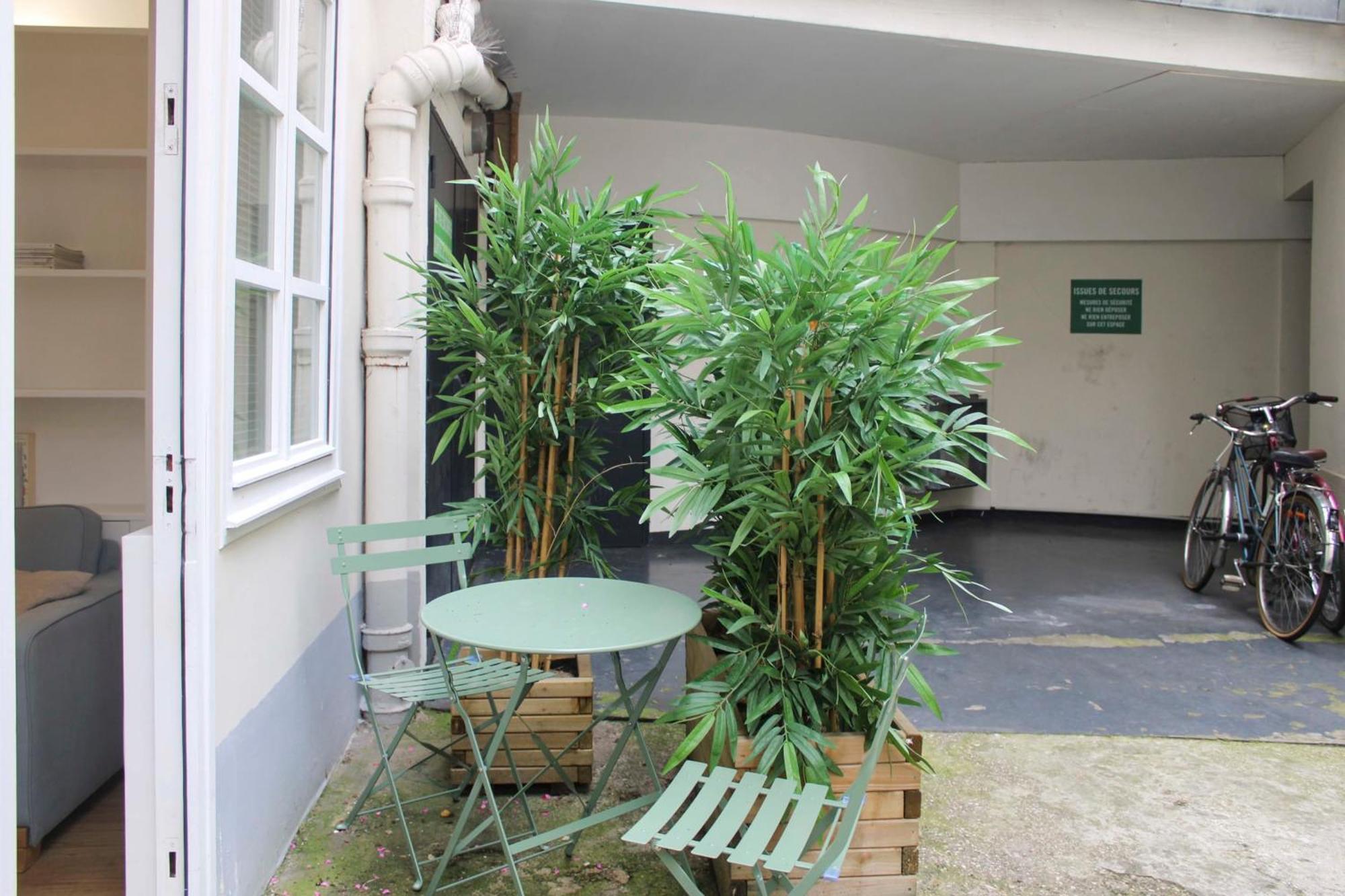 Comfortable Cocoon Close To Montmartre Paris Exterior photo